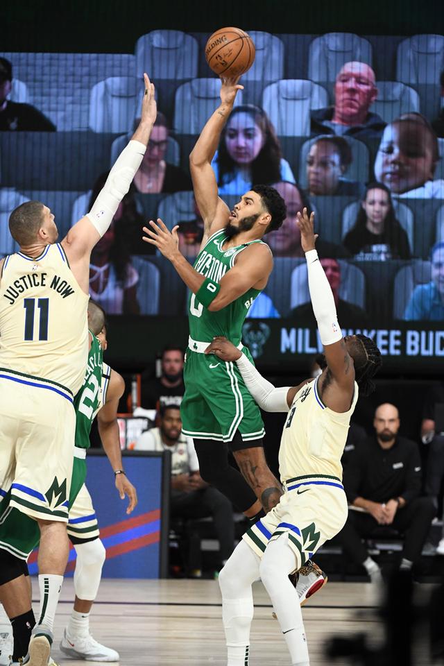 他在低位的 他在低位的